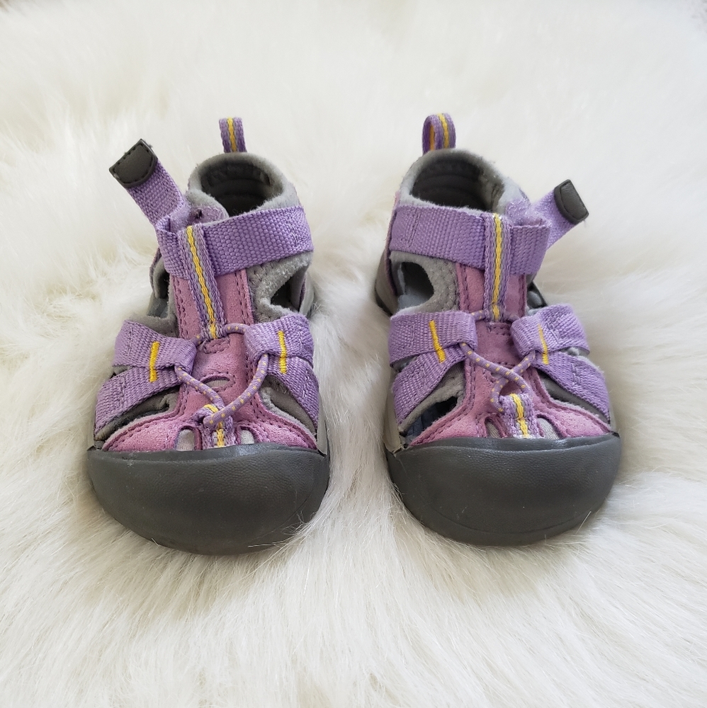 Purple KEEN shoes - 7 Toddler